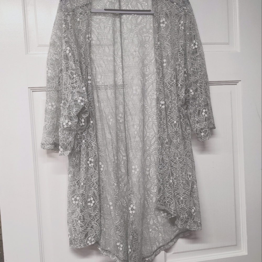LuLaRoe lace Lindsay